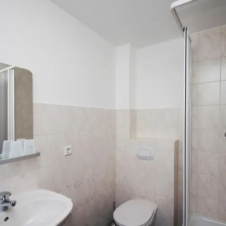 Appartement F-1093 Elise 03 Veranda, Gartennutzung Goehren (Ruegen)