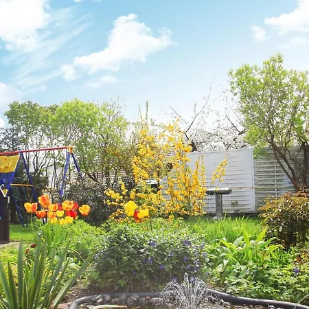 F-1093 Elise 03 Veranda, Gartennutzung Appartement Goehren (Ruegen)